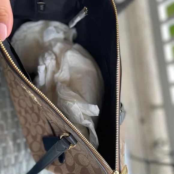 Coach Signature IM/Khaki/Black Signature Gallery Tote - Picture 6 of 7